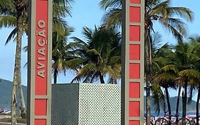 Praia Grande - Aviação - Apto Estúdio - 200 mts da praia